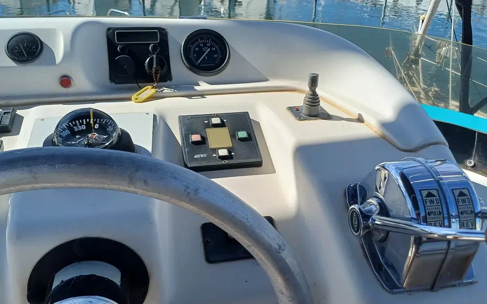 slider 22 Sealine 420