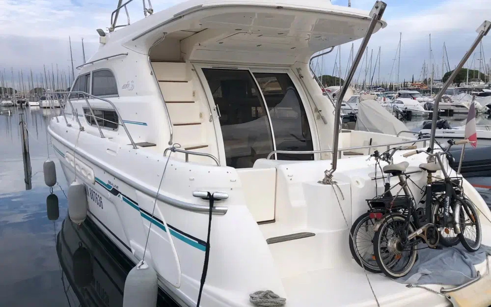 slider 5 Sealine 420