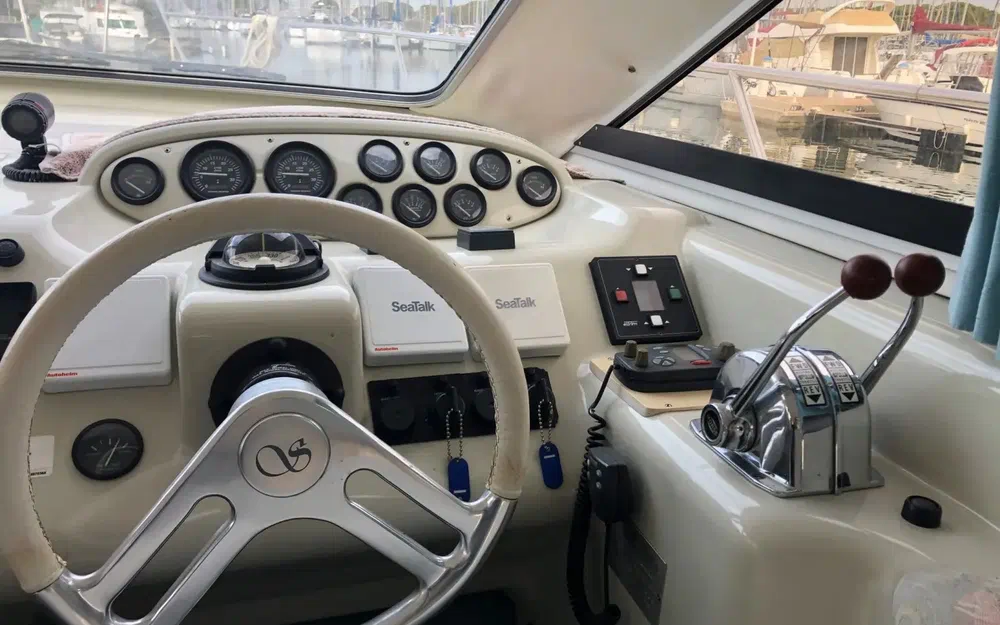 slider 6 Sealine 420