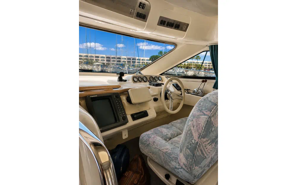 slider 6 Sealine 420