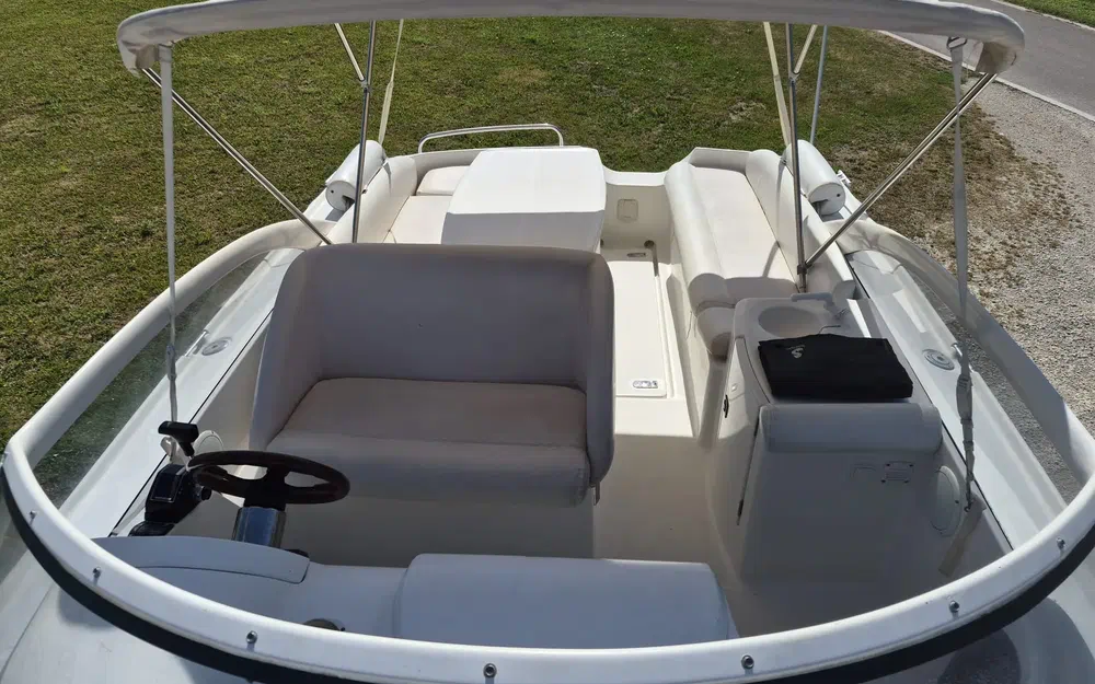 slider 3 Beneteau Flyer 780
