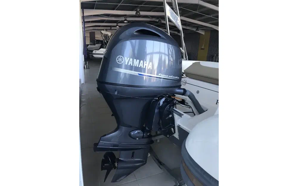 slider 7 Capelli Tempest 600 Open
