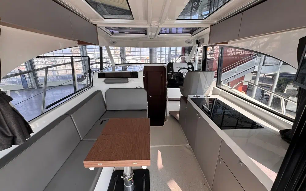 slider 11 Beneteau Antares 11