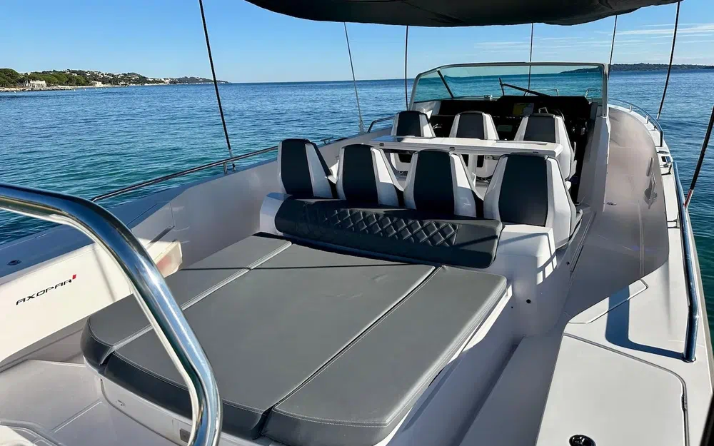 slider 3 Axopar 37 Spyder