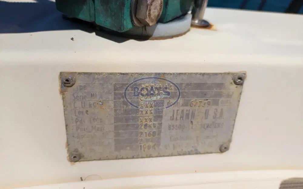 slider 10 Jeanneau Attalia 32