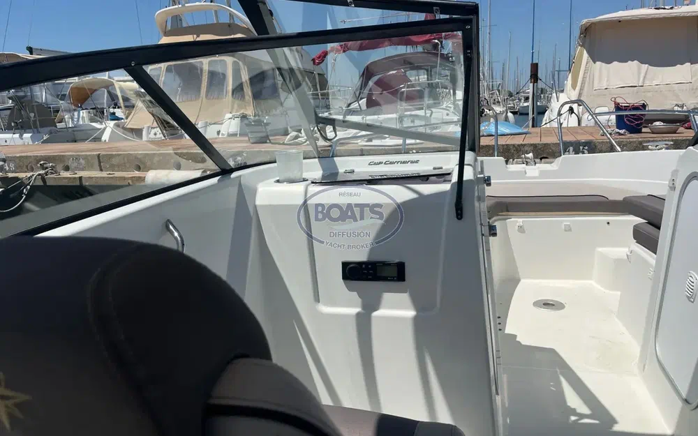 slider 10 Jeanneau Cap Camarat 6.5 BR