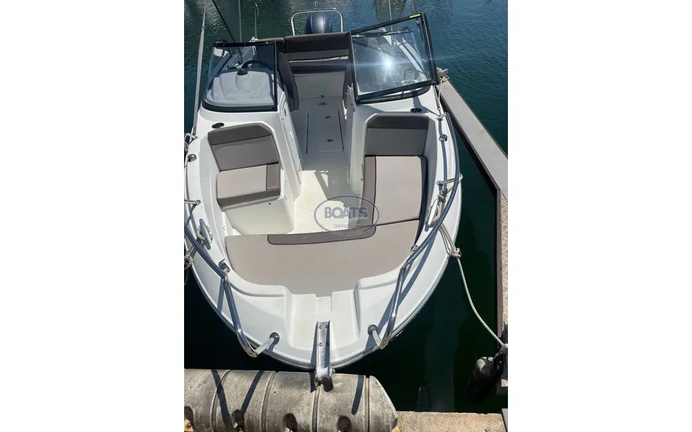 slider 3 Jeanneau Cap Camarat 6.5 BR