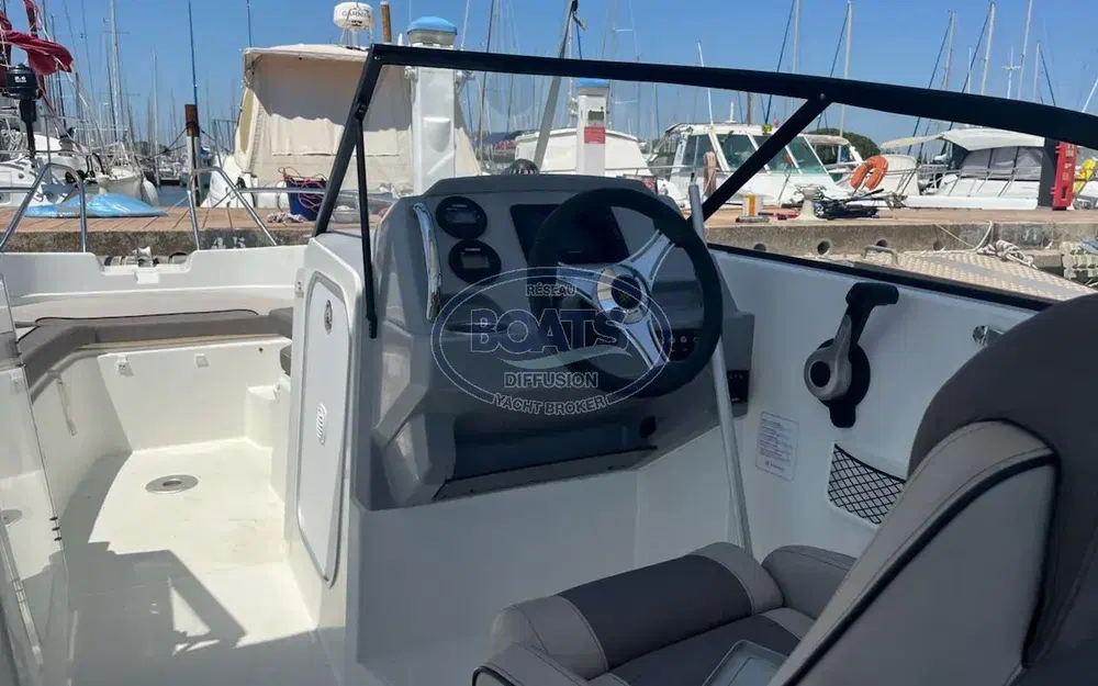 slider 5 Jeanneau Cap Camarat 6.5 BR