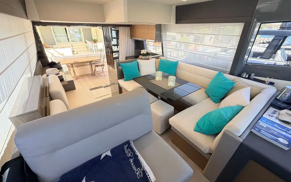 slider 12 Ferretti 450