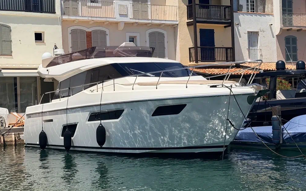slider 1 Ferretti 450