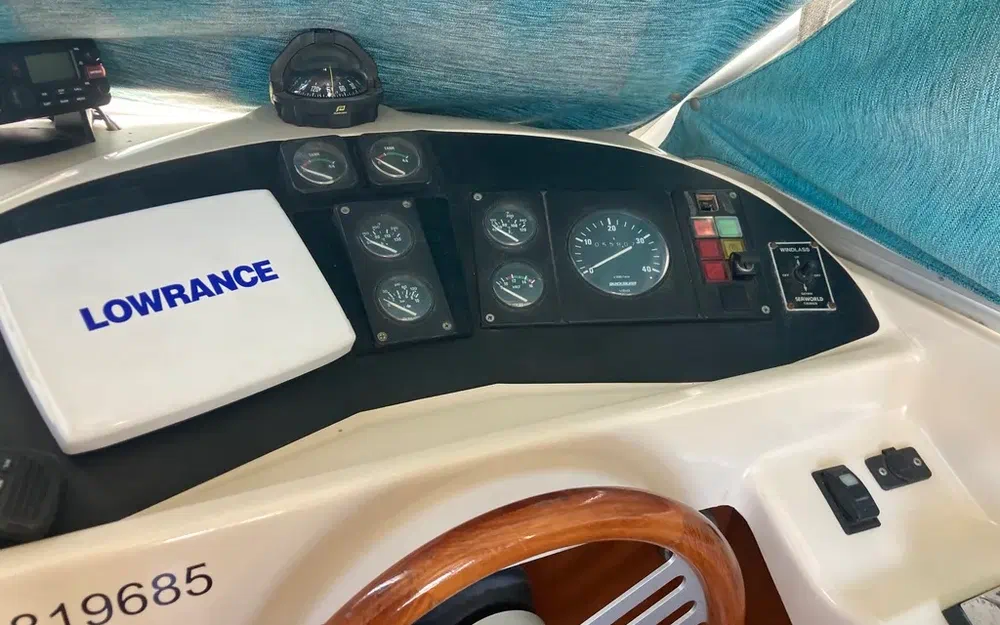 slider 19 Beneteau Antares 805