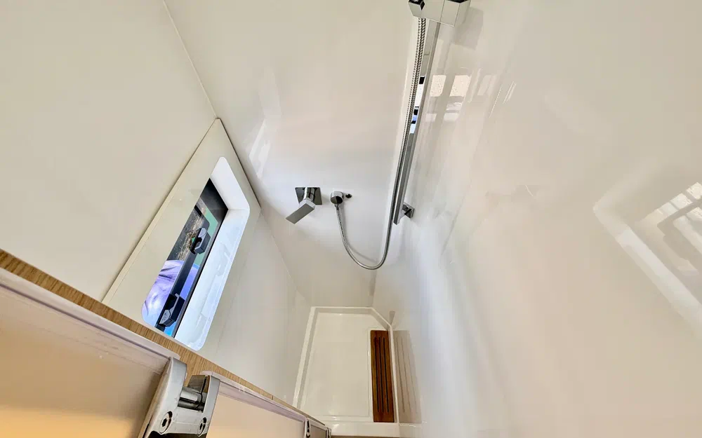 slider 39 Aventura Catamarans A37