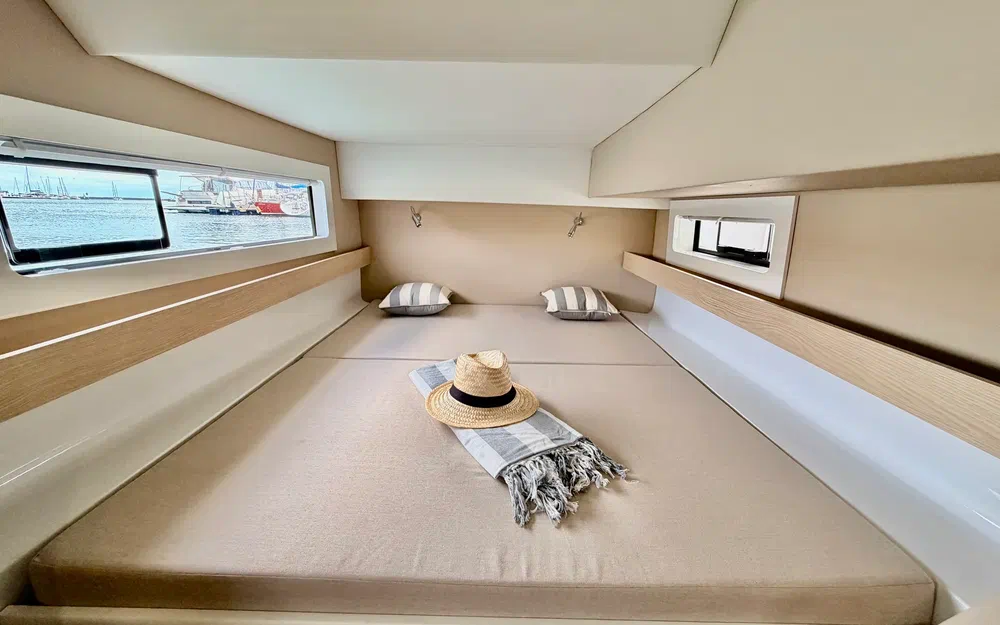 slider 34 Aventura Catamarans A37