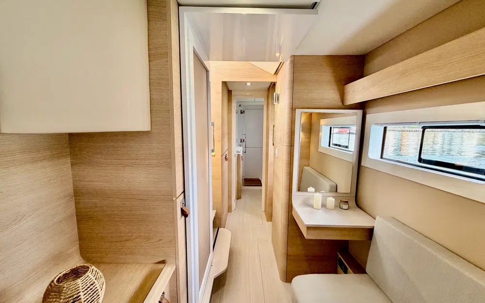 slider 35 Aventura Catamarans A37