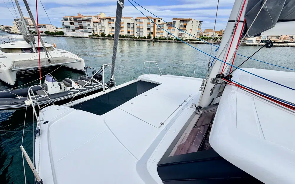 slider 15 Aventura Catamarans A37