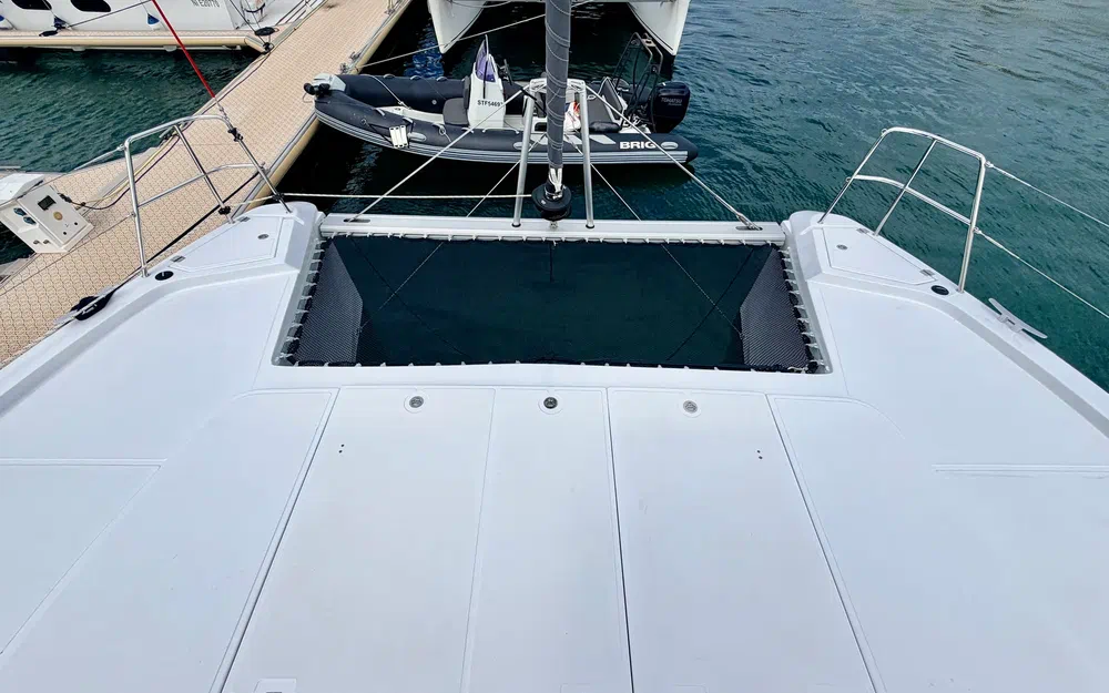 slider 16 Aventura Catamarans A37