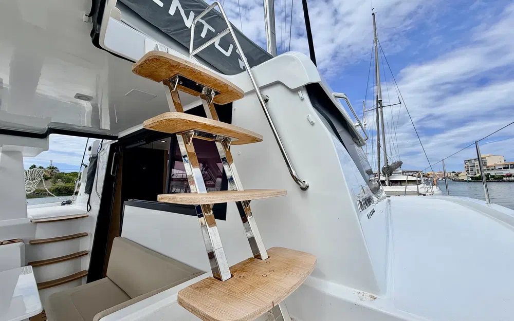 slider 12 Aventura Catamarans A37