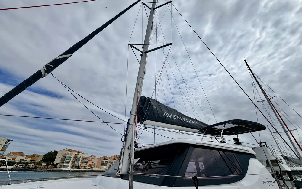slider 18 Aventura Catamarans A37