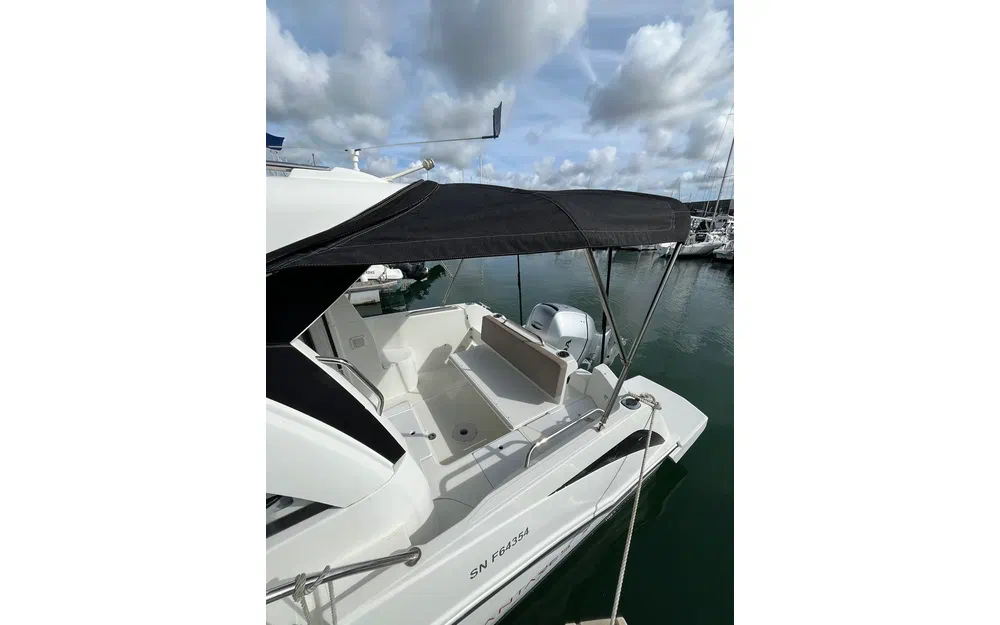 slider 8 Beneteau Antares 7 OB
