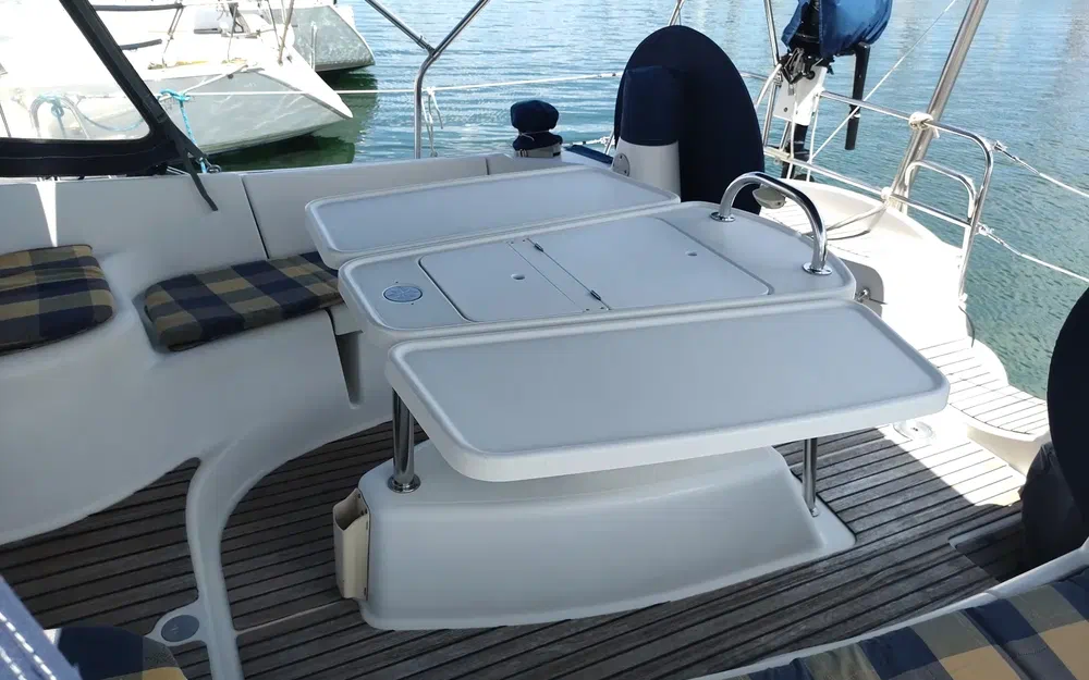 slider 17 Jeanneau Sun Odyssey 42 DS