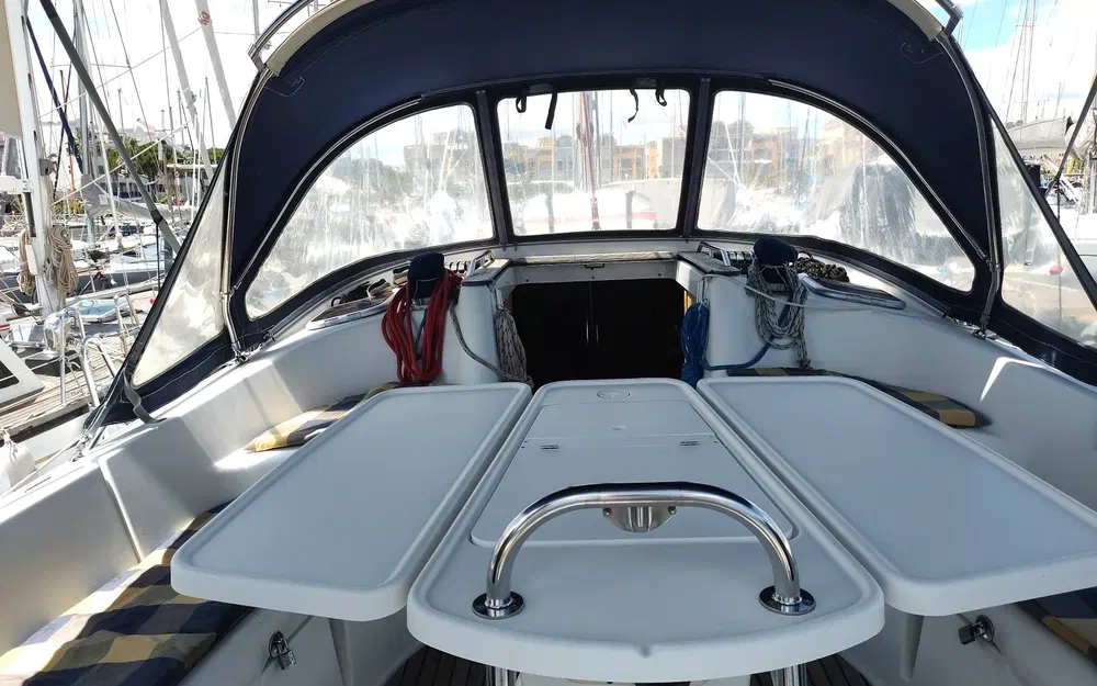 slider 20 Jeanneau Sun Odyssey 42 DS