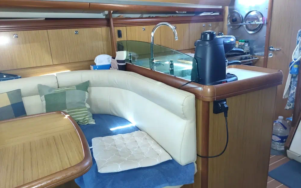 slider 35 Jeanneau Sun Odyssey 42 DS