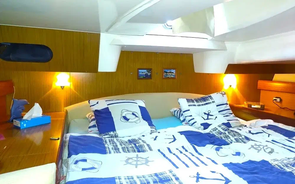 slider 43 Jeanneau Sun Odyssey 42 DS