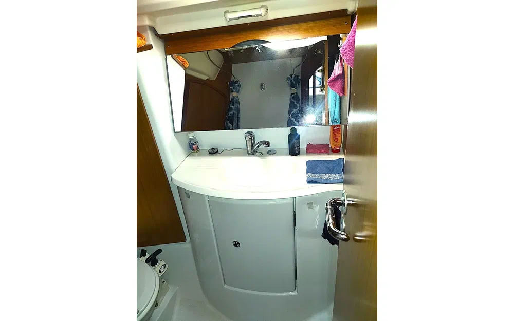 slider 52 Jeanneau Sun Odyssey 42 DS