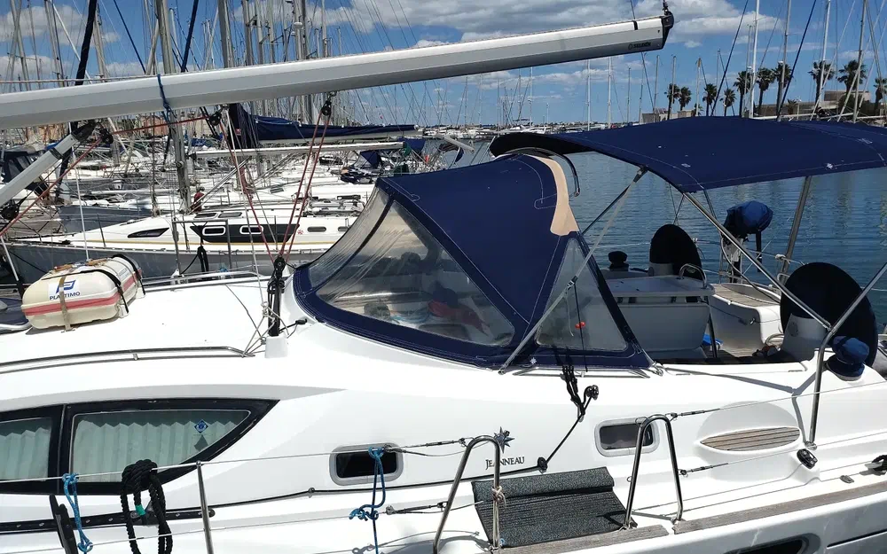 slider 6 Jeanneau Sun Odyssey 42 DS