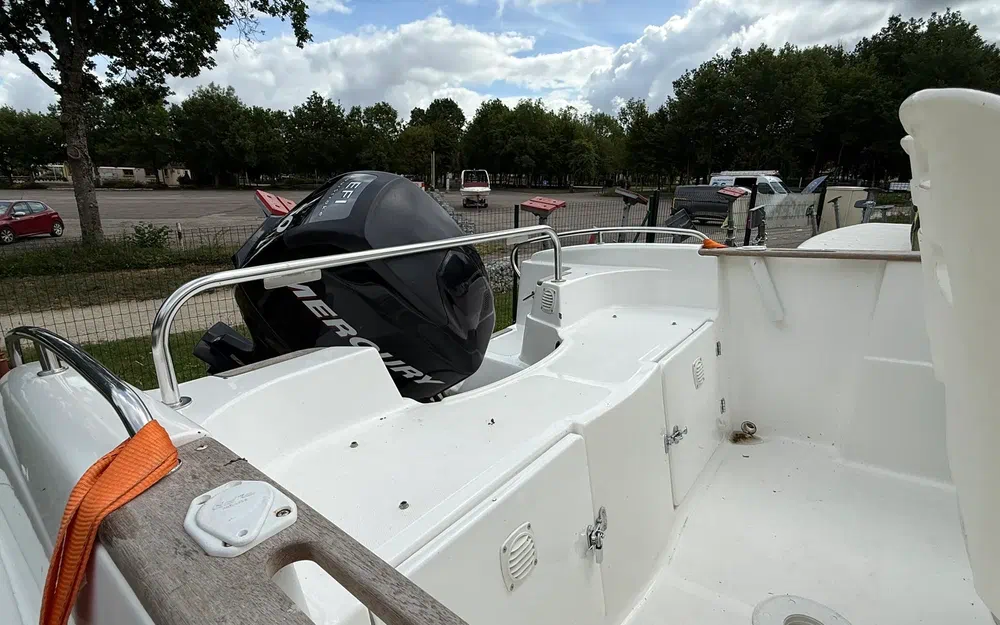 slider 6 B2 Marine Cap Ferret 502 Open