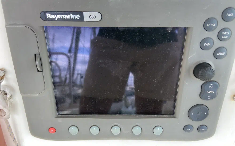 slider 19 Beneteau Oceanis 40