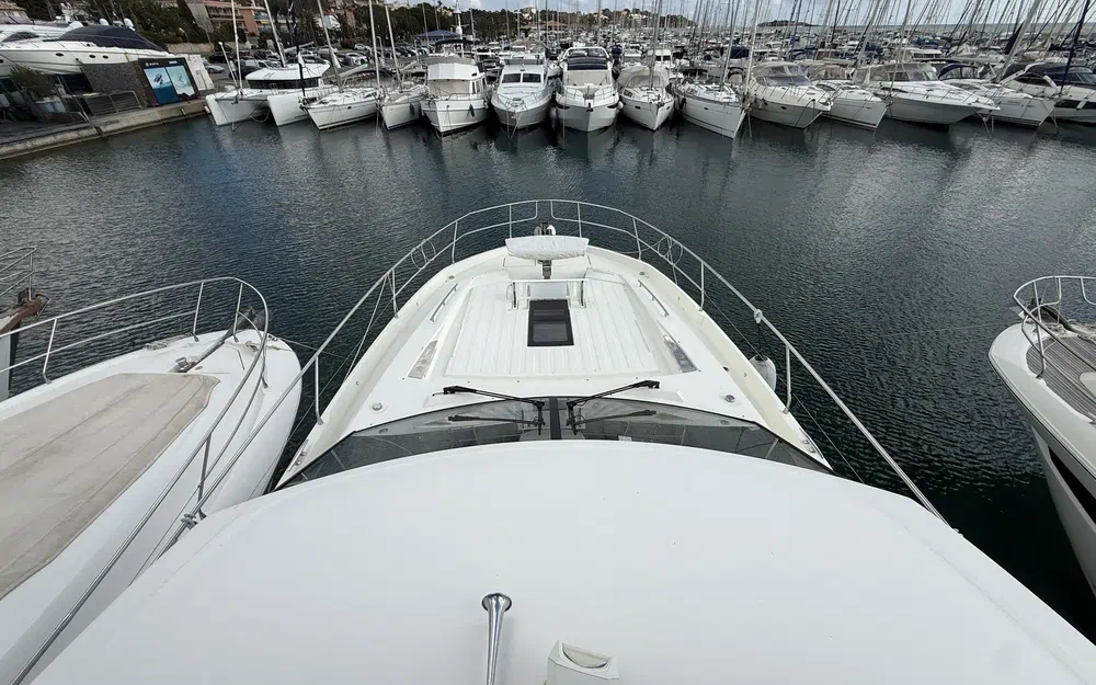 slider 26 Jeanneau Prestige 590