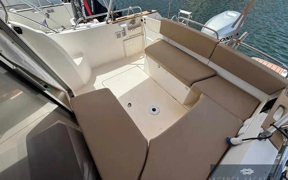 slider 20 Jeanneau Merry Fisher 725