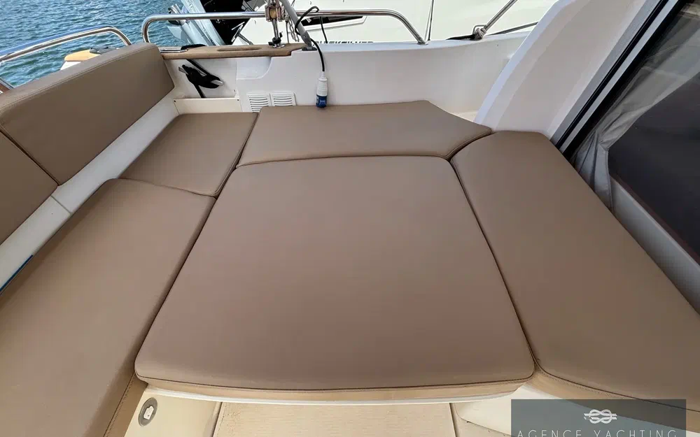 slider 24 Jeanneau Merry Fisher 725