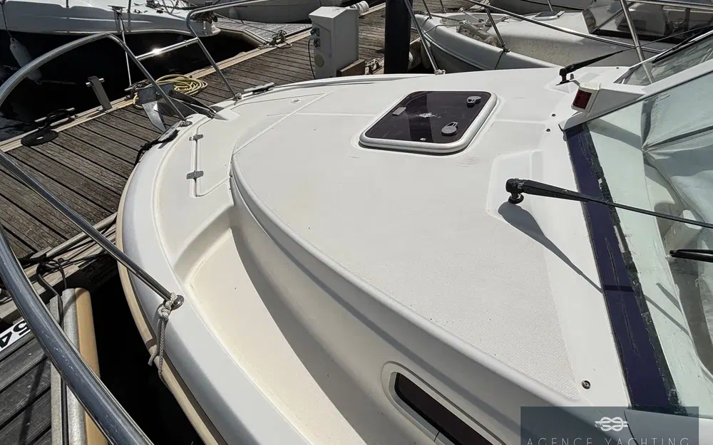 slider 27 Jeanneau Merry Fisher 725