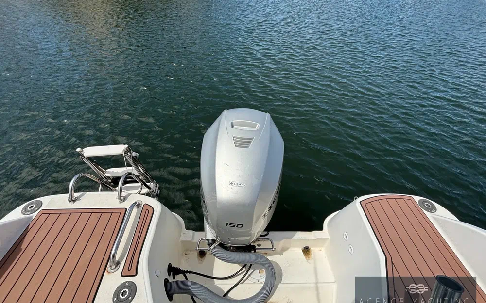 slider 28 Jeanneau Merry Fisher 725