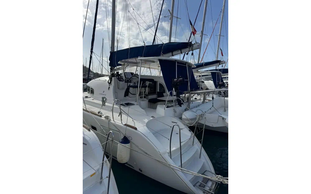 slider 0 Lagoon 380