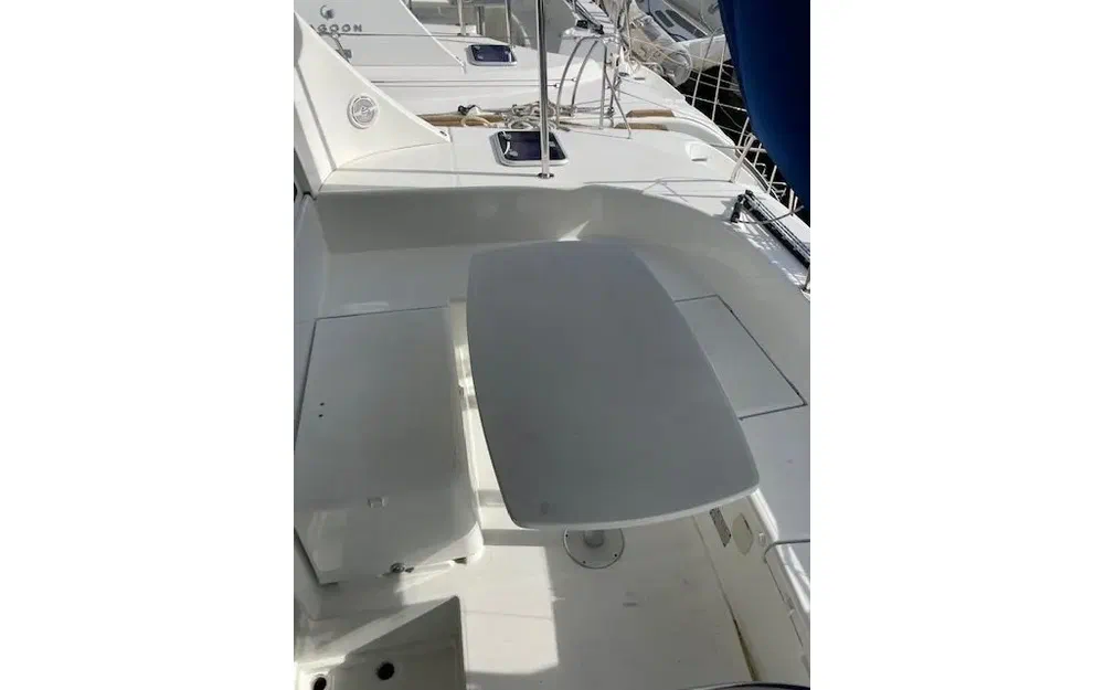 slider 11 Lagoon 380