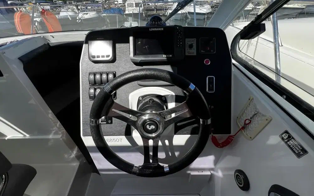 slider 11 Beneteau Antares 8