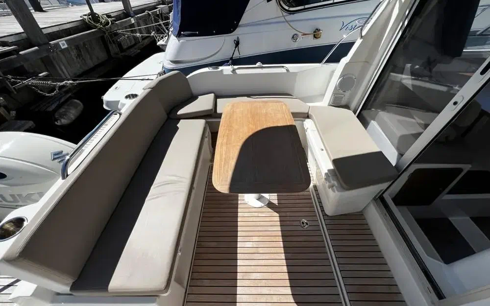 slider 5 Beneteau Antares 8