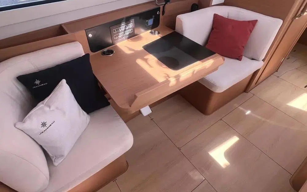 slider 12 Jeanneau Sun Odyssey 419