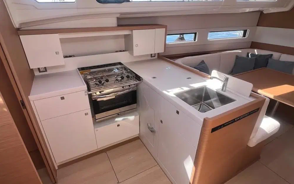 slider 8 Jeanneau Sun Odyssey 419