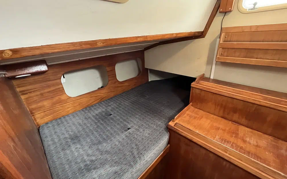 slider 15 Freedom Yachts Freedom 35