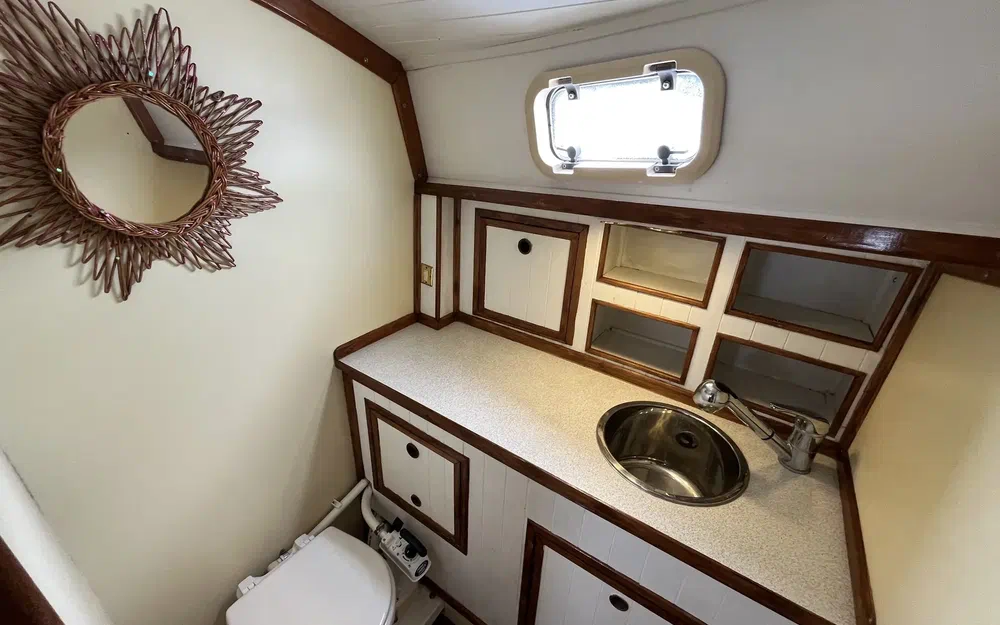 slider 3 Freedom Yachts Freedom 35