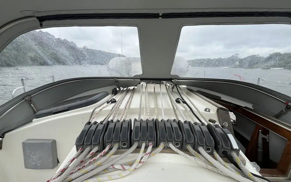slider 7 Freedom Yachts Freedom 35
