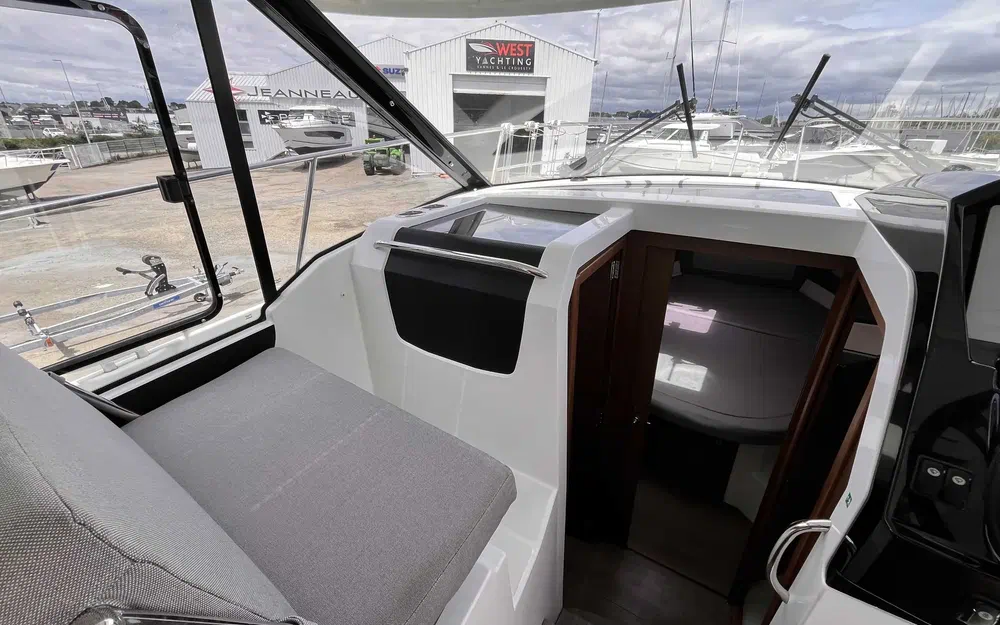 slider 10 Jeanneau Merry Fisher 895