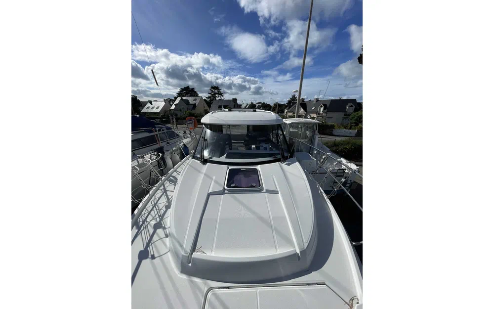 slider 3 Jeanneau Merry Fisher 895