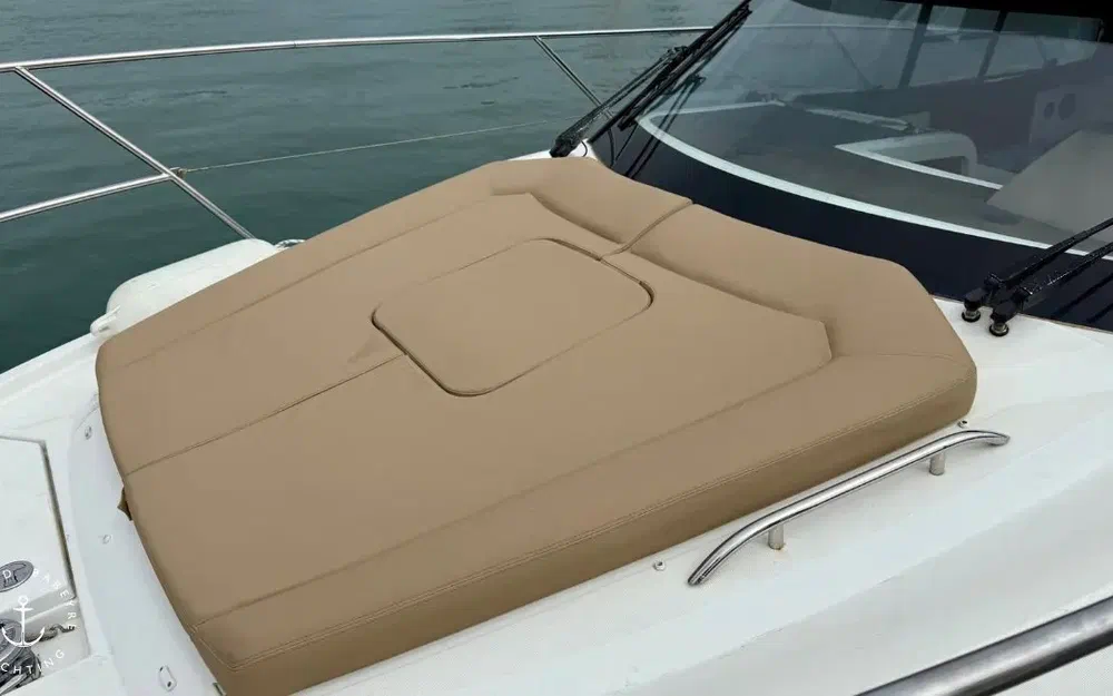 slider 6 Jeanneau NC 9