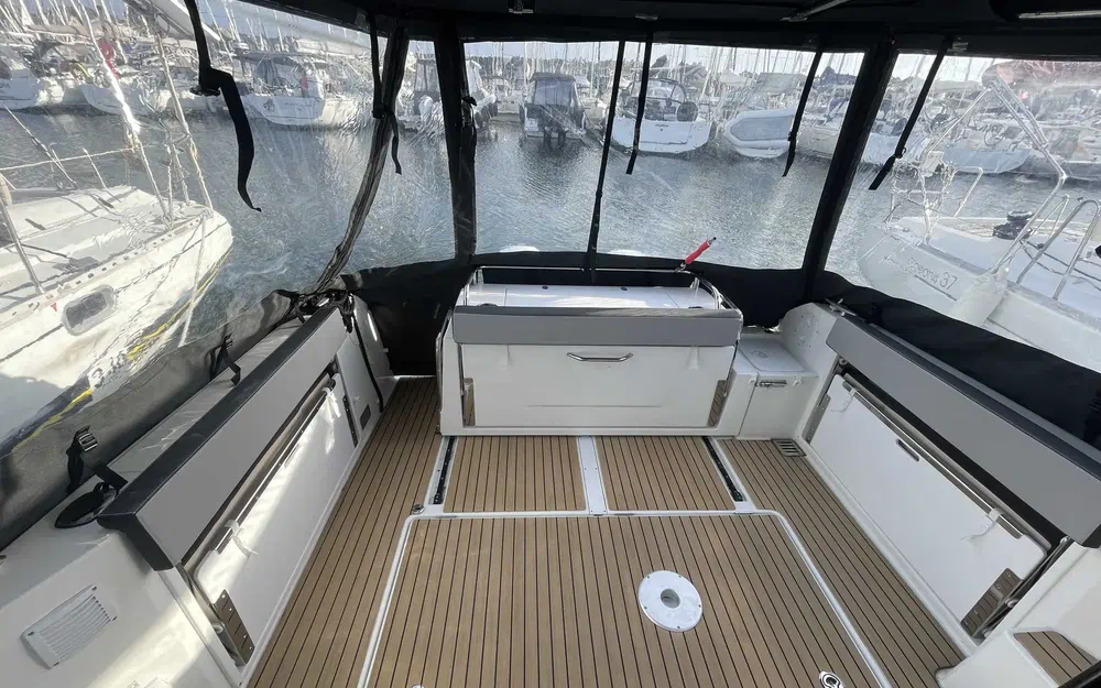 slider 18 Jeanneau Merry Fisher 895 Sport