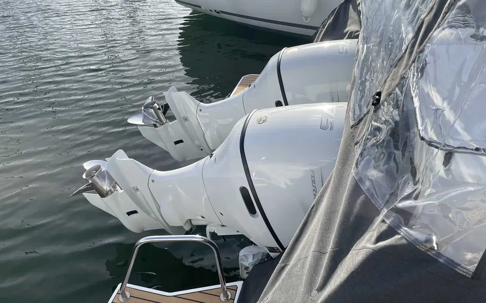 slider 7 Jeanneau Merry Fisher 895 Sport